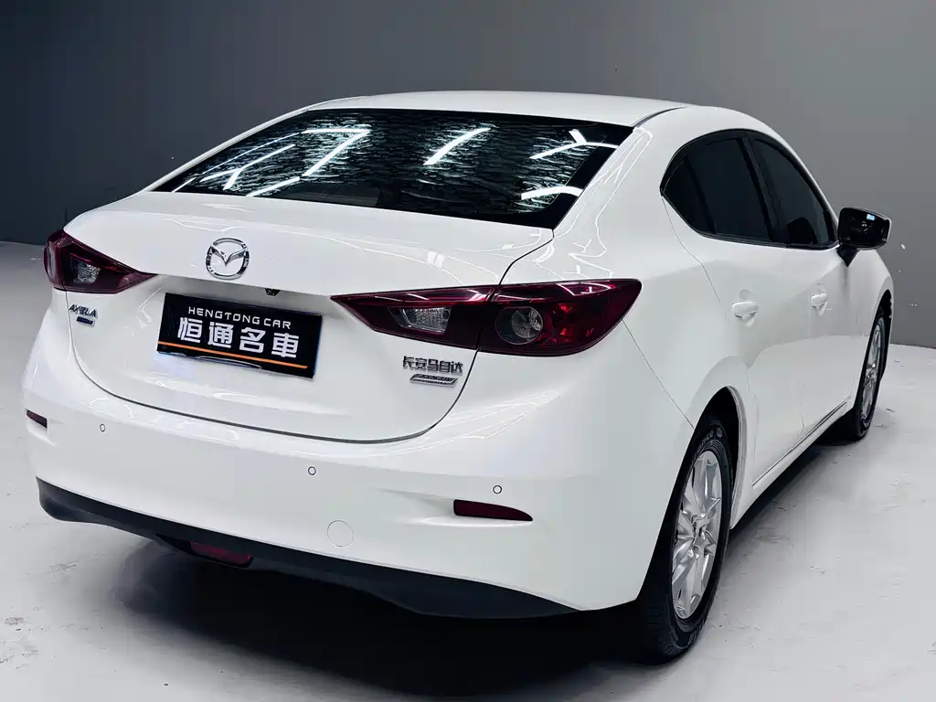 Mazda 3 Axela 2019 — фото 5