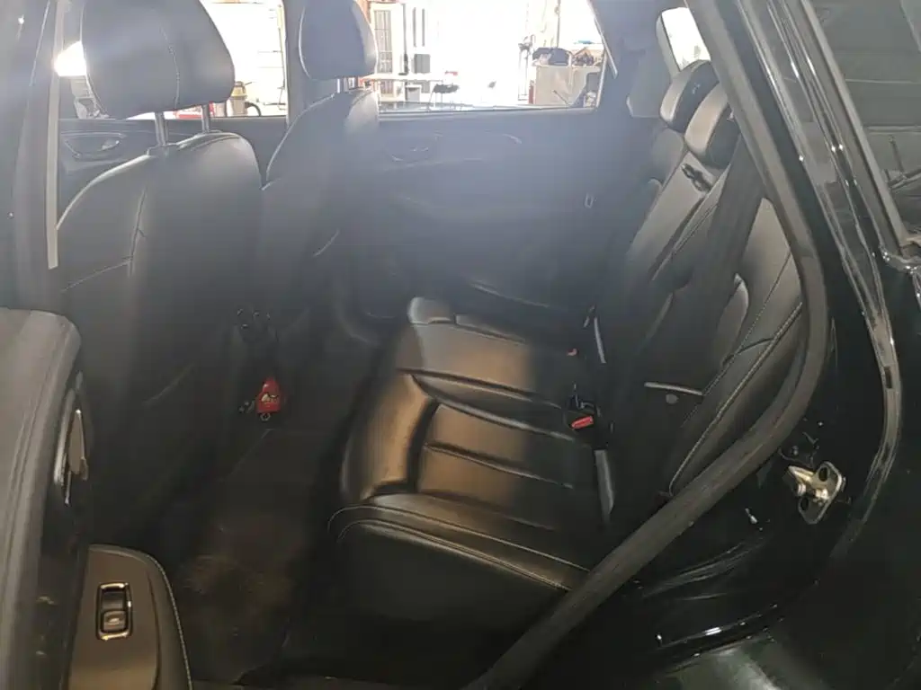 Roewe RX5 New Energy 2022 — фото 17