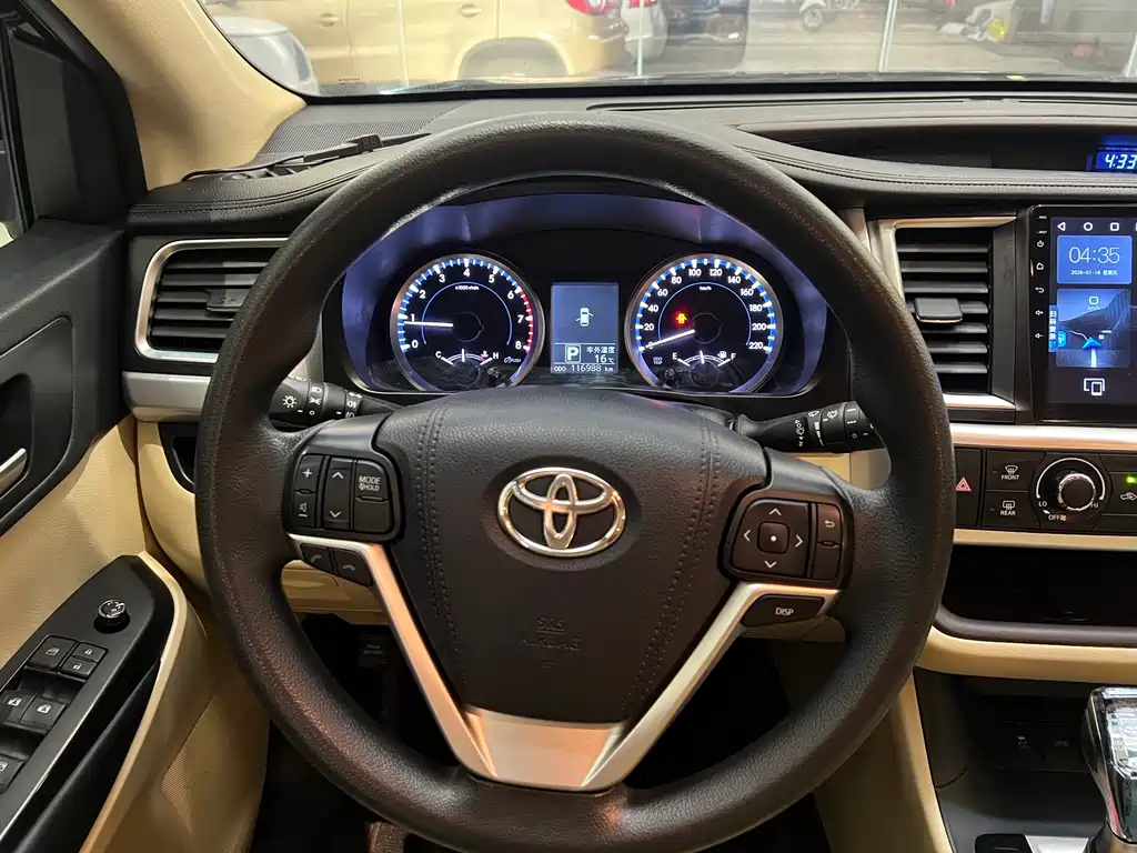 Toyota Highlander 2020 — фото 16