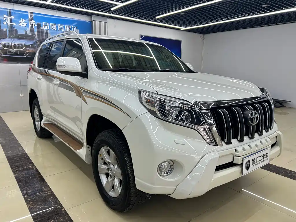Toyota Prado 2015 — фото 3