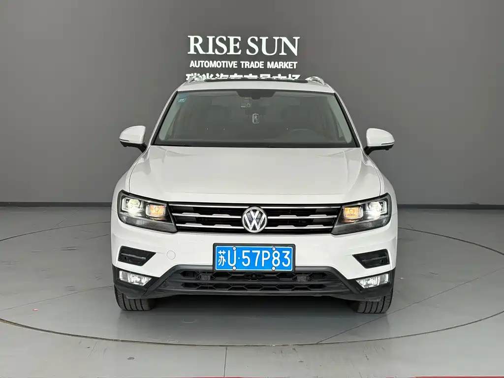 Volkswagen Tiguan L 2020 — фото 2