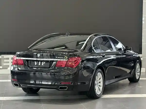 BMW 7 Series 2009