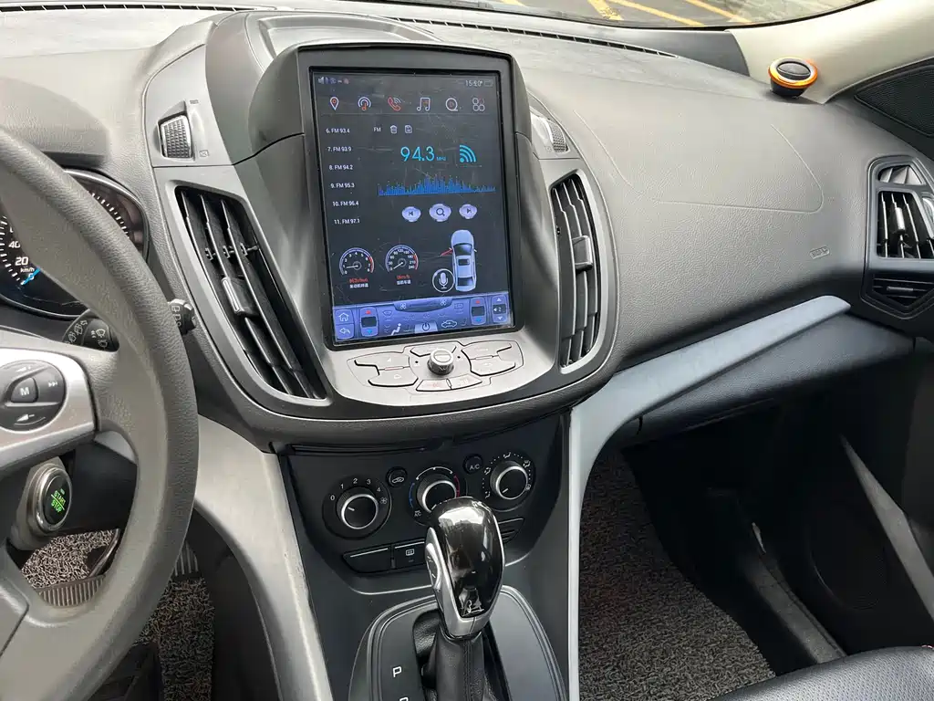 Ford Kuga 2014 — фото 17