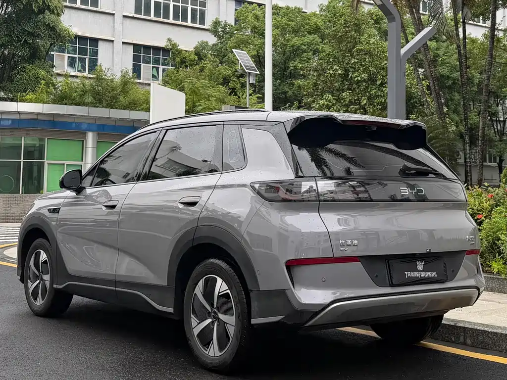 BYD Sealion 05 EV 2025 — фото 4