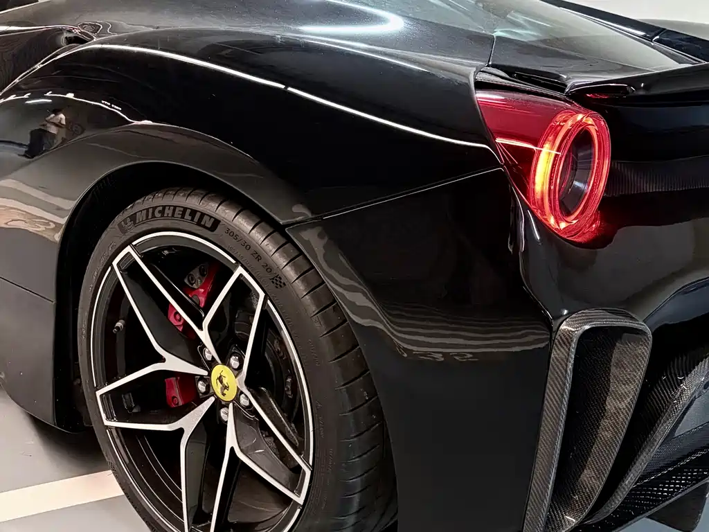 Ferrari 488 2016 — фото 11