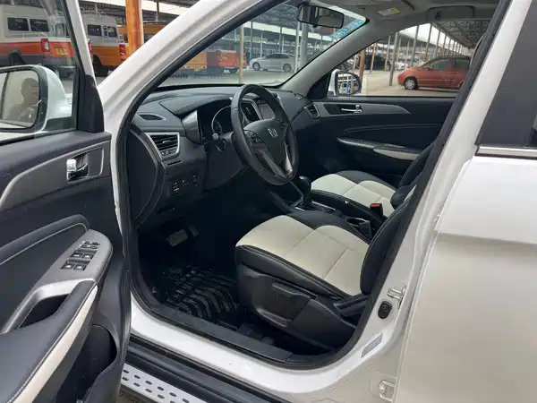Changan CS35 2018
