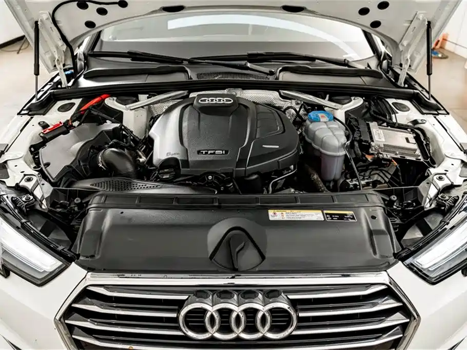 Audi A4L 2019 — фото 25
