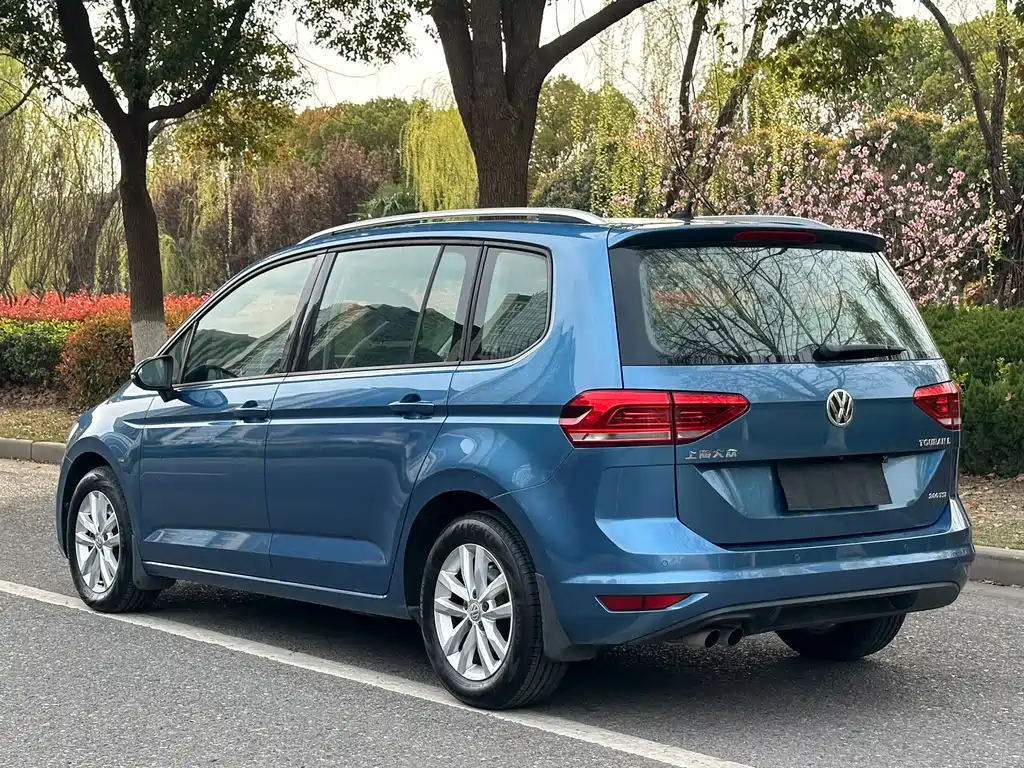 Volkswagen Touran 2016 — фото 6