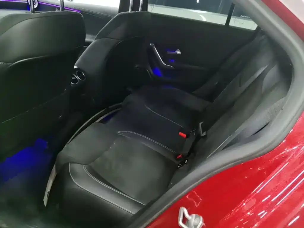 Mercedes-Benz A-Class 2021 — фото 17