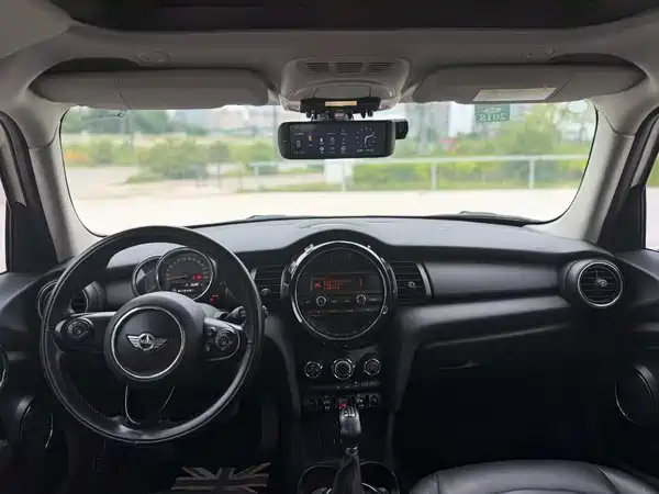 MINI 2016