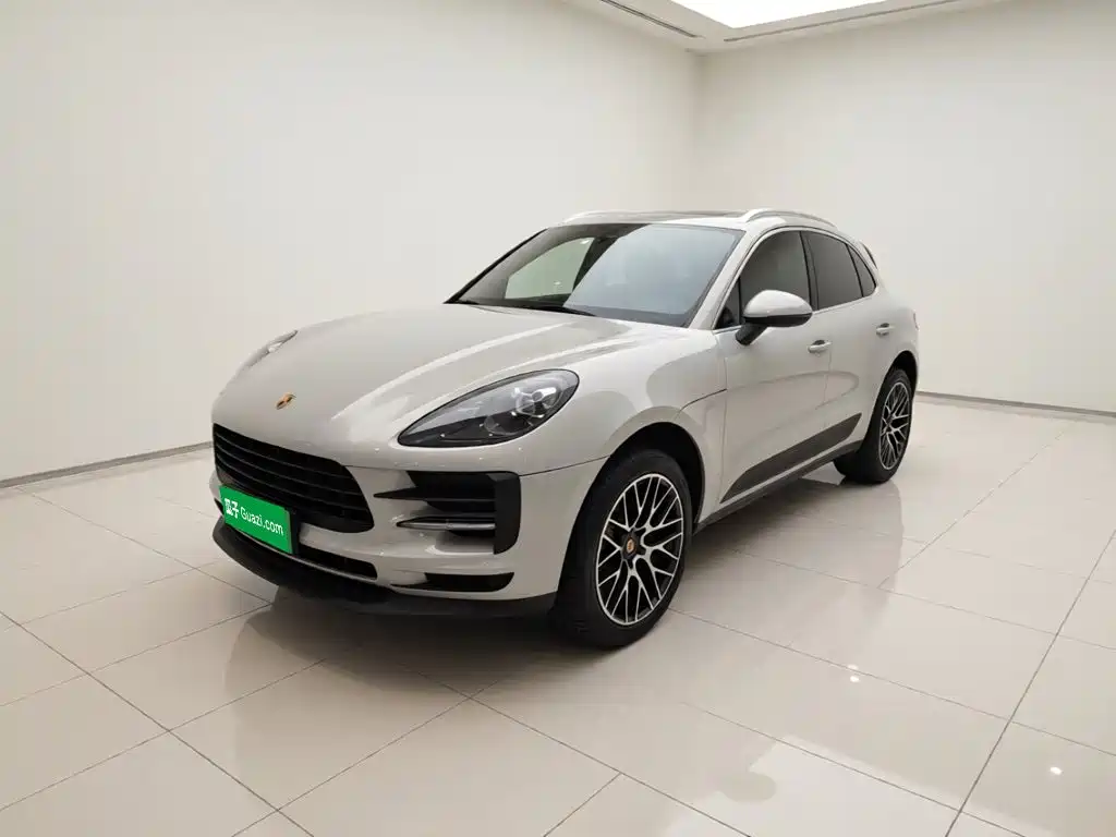 Porsche Macan 2019 — фото 1