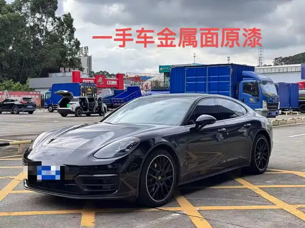 Porsche Panamera 2023