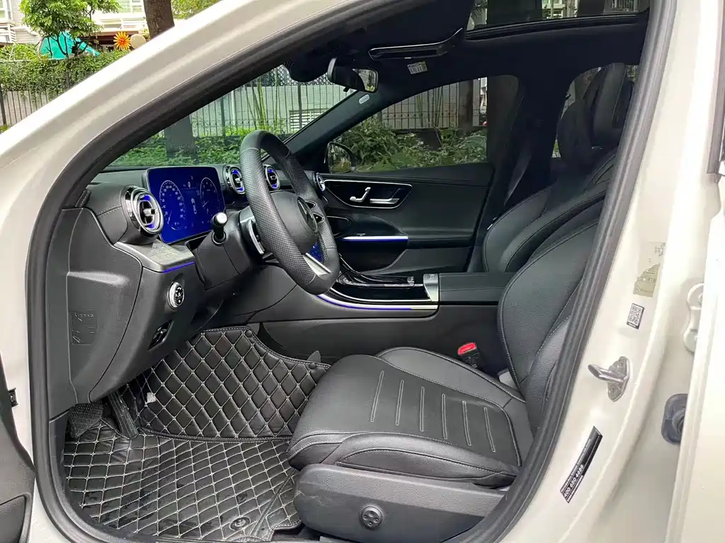 Mercedes-Benz C-Class 2023