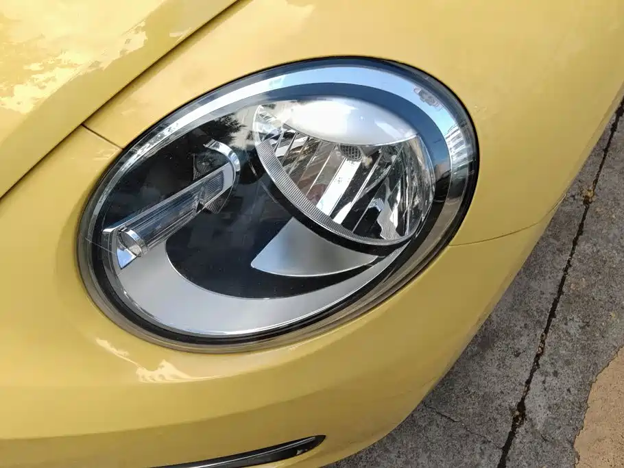 Volkswagen Beetle 2014