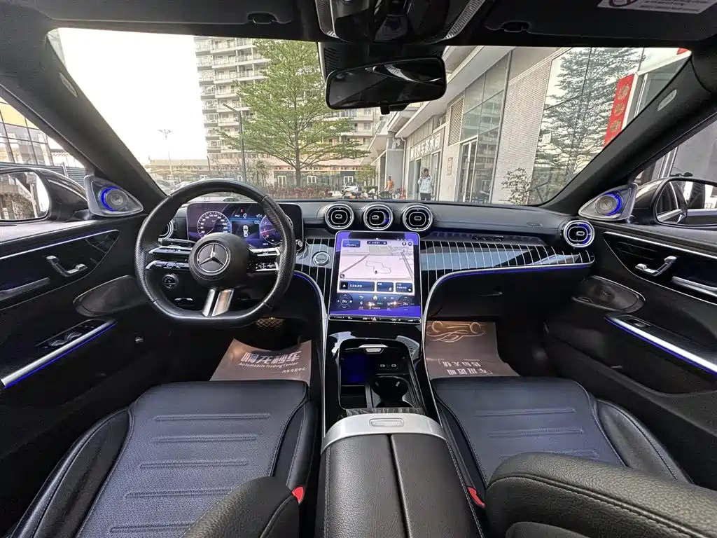 Mercedes-Benz C-Class 2023 — фото 15