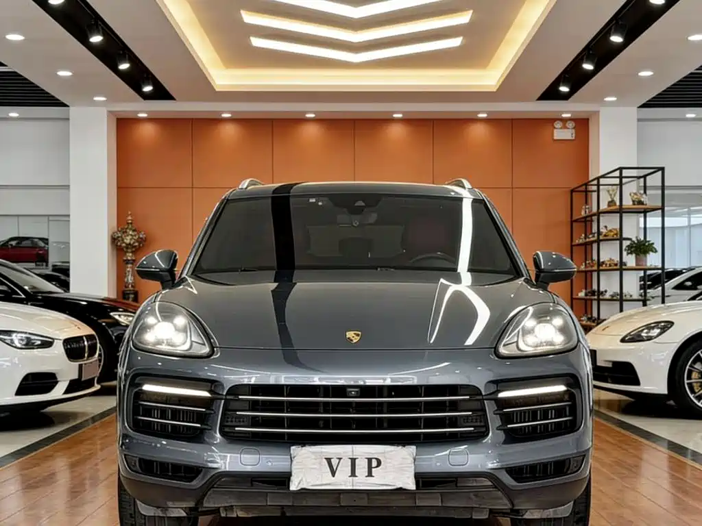Porsche Cayenne 2018 — фото 1