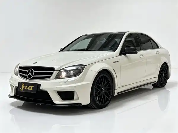 Mercedes-Benz C-Class AMG 2011