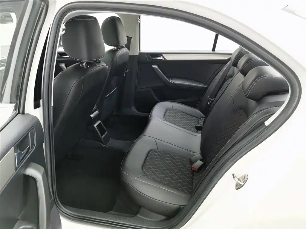 Skoda Rapid 2019 — фото 15