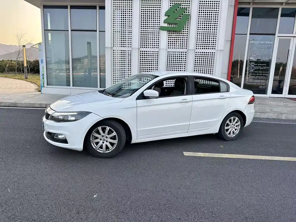 Qoros 3 2018