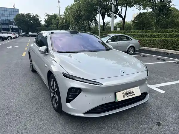 NIO ET7 2022