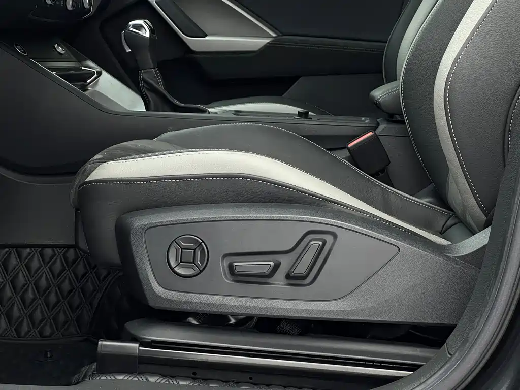 Audi Q3 2022 — фото 22