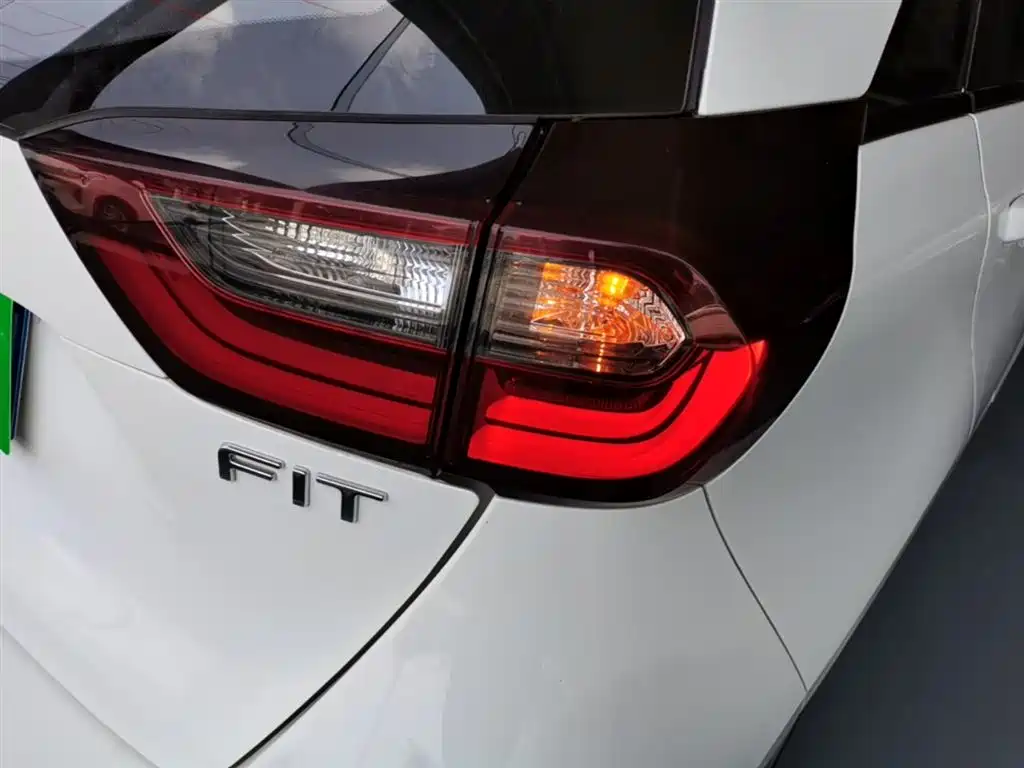 Honda Fit 2023 — фото 8