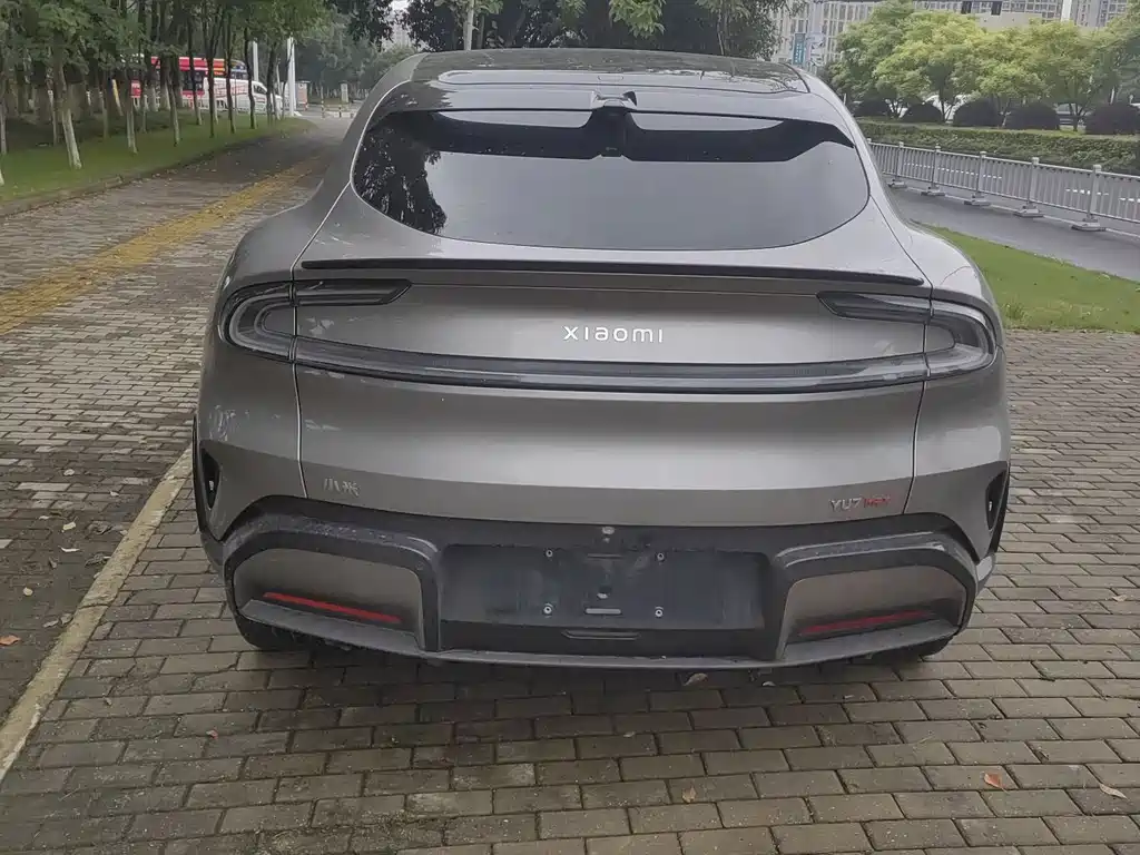 Xiaomi YU7 2025