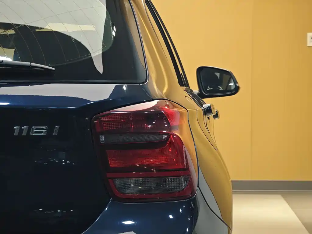 BMW 1 Series 2013 — фото 25