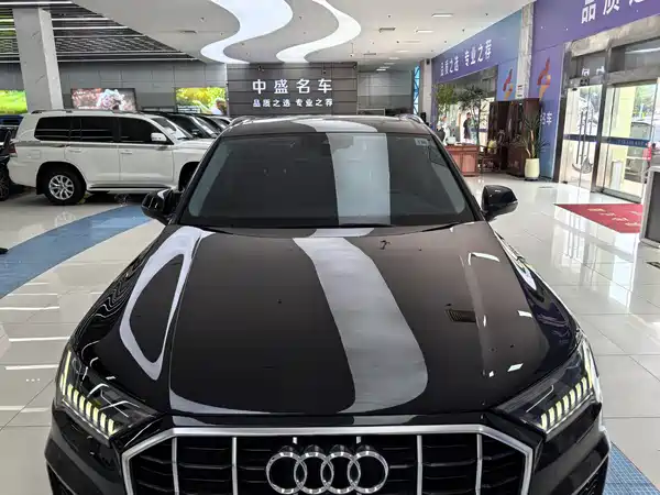 Audi Q7 2021