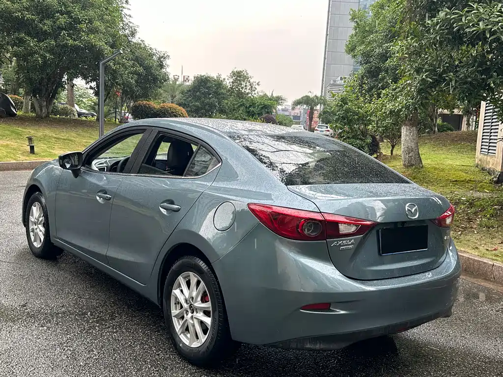 Mazda 3 Axela 2015 — фото 5