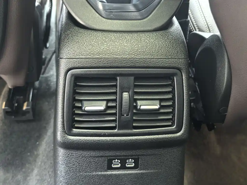BMW X1 2021 — фото 15
