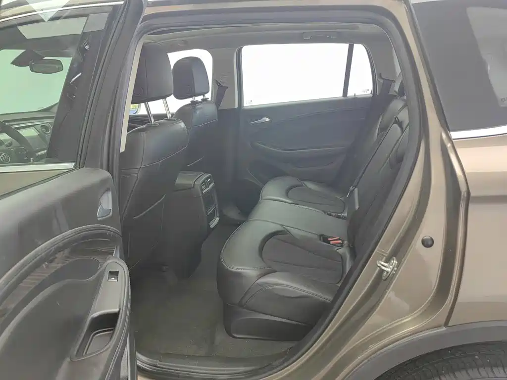 Buick Envision Plus 2018 — фото 15
