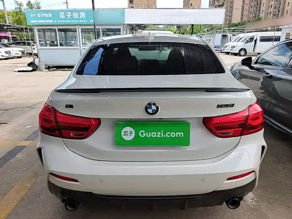 BMW 1 Series 2021