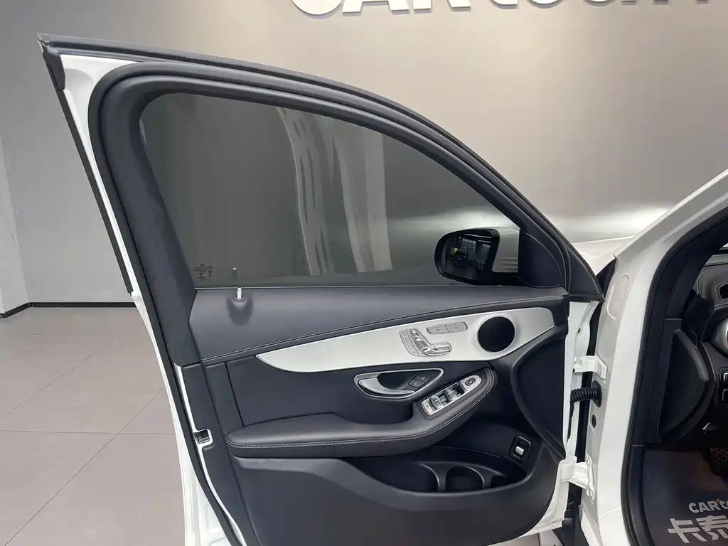 Mercedes-Benz GLC 2022 — фото 29