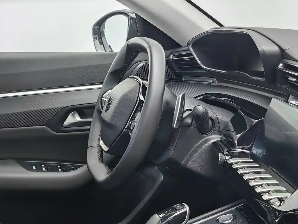 Peugeot 508 2023 — фото 22