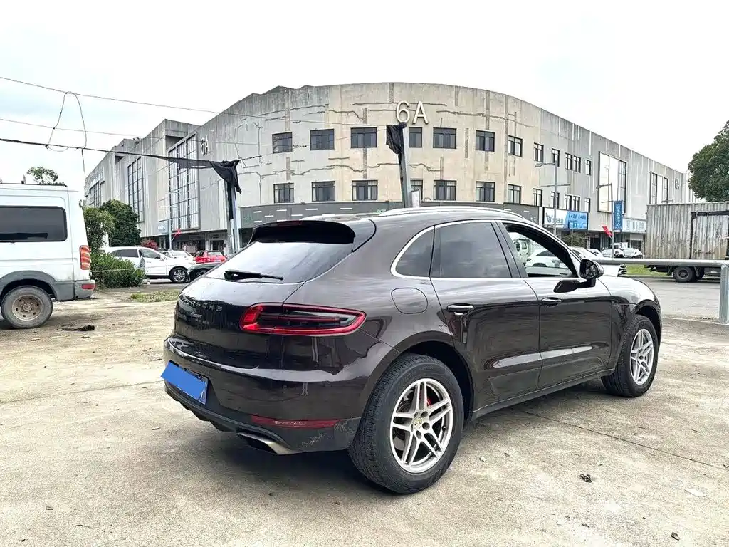 Porsche Macan 2015 — фото 9