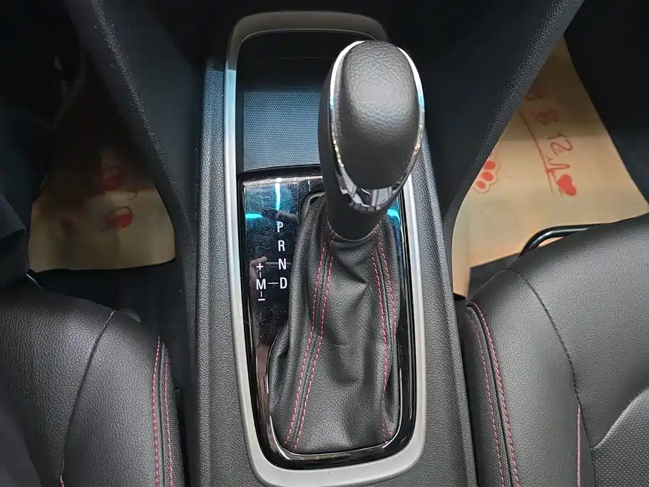 Chevrolet Monza 2019 — фото 16
