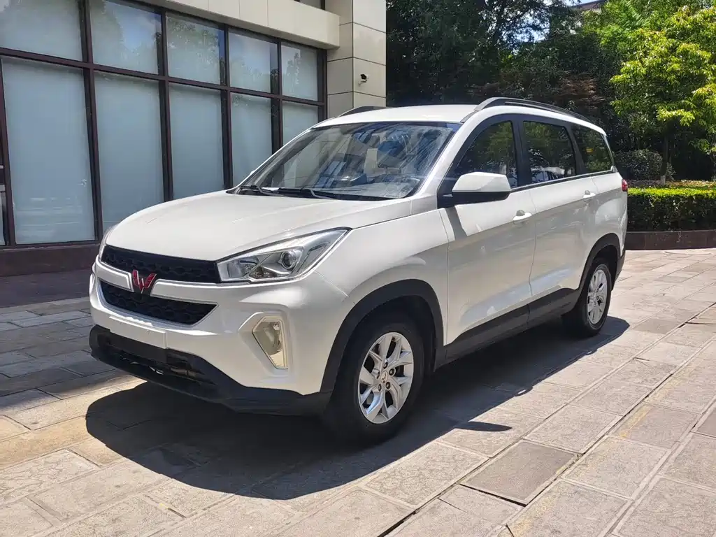 Wuling Hongguang S3 2018 — фото 2