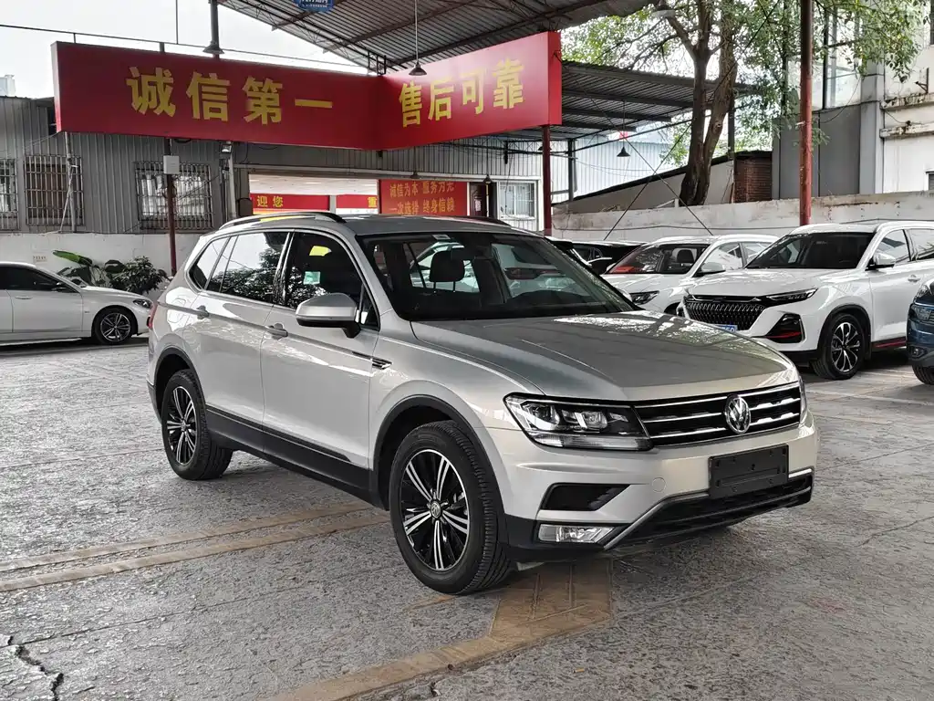 Volkswagen Tiguan L 2020 — фото 3