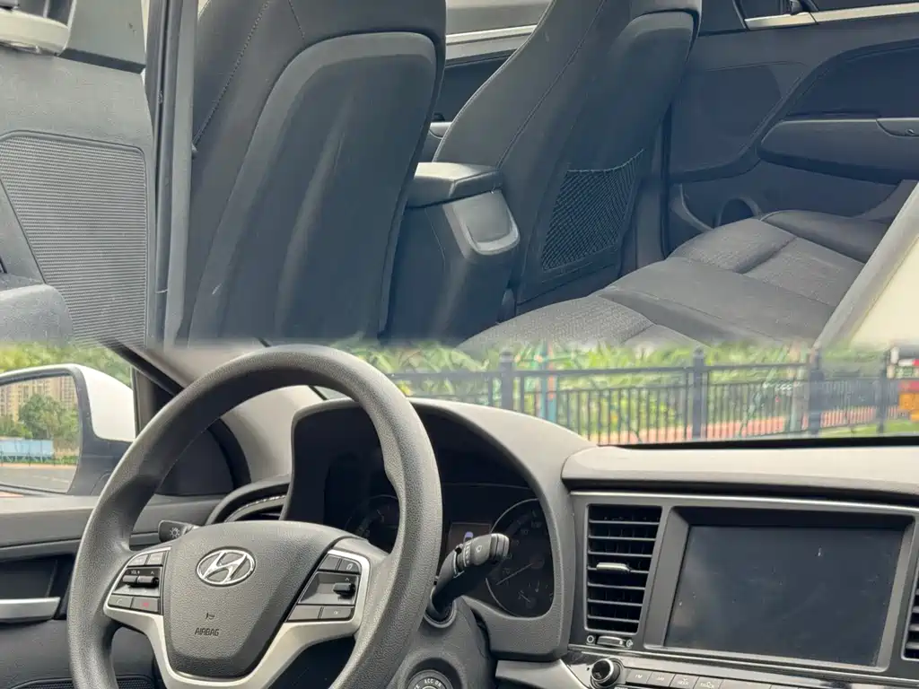 Hyundai Elantra 2018 — фото 8