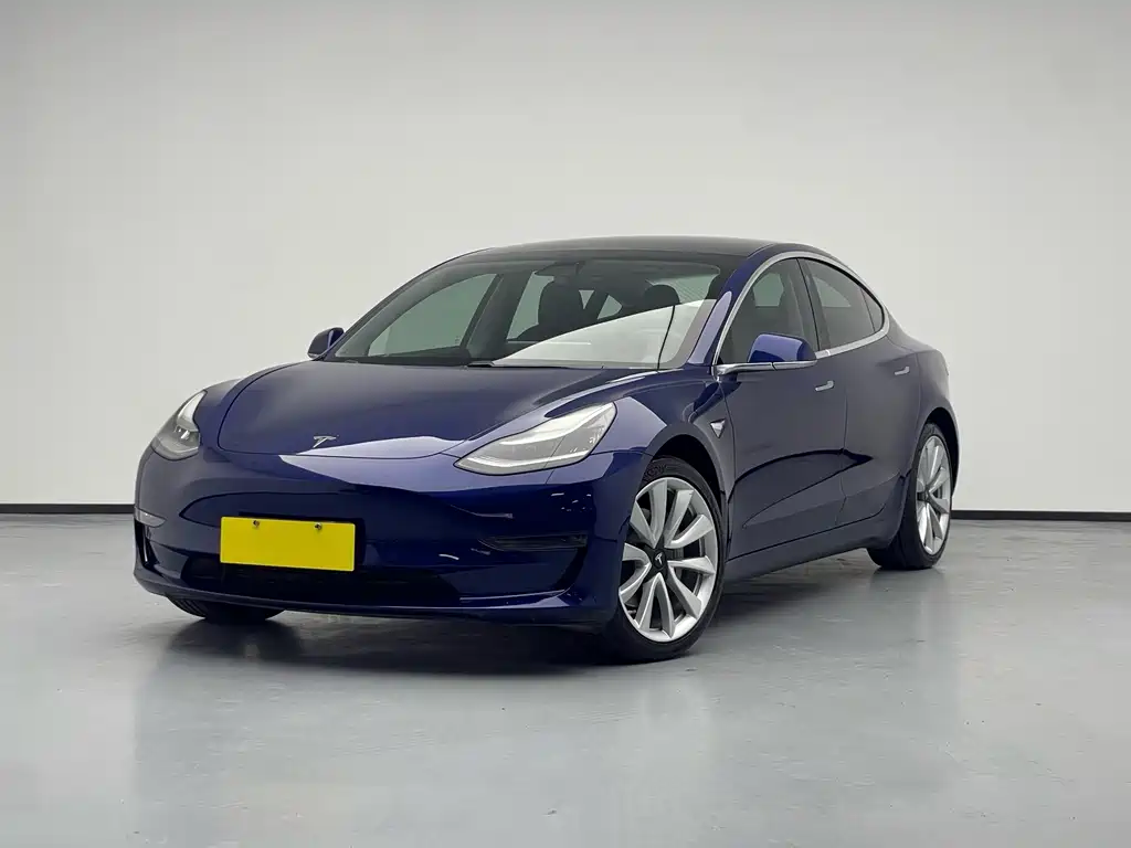 Tesla Model 3 2020 — фото 1