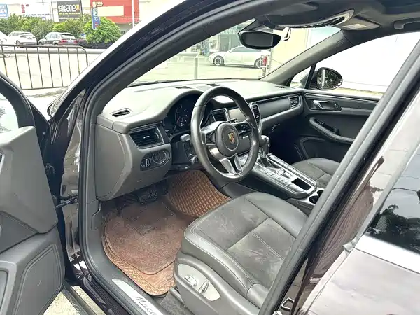 Porsche Macan 2015