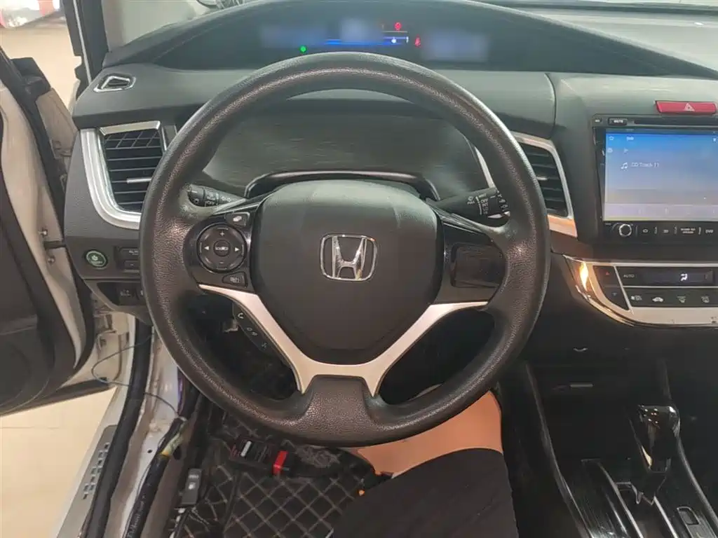 Honda Jade 2015 — фото 11
