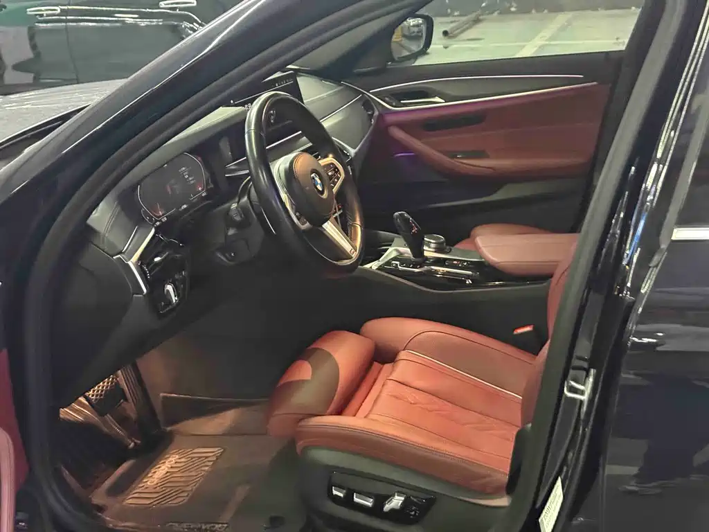 BMW 5 Series 2021