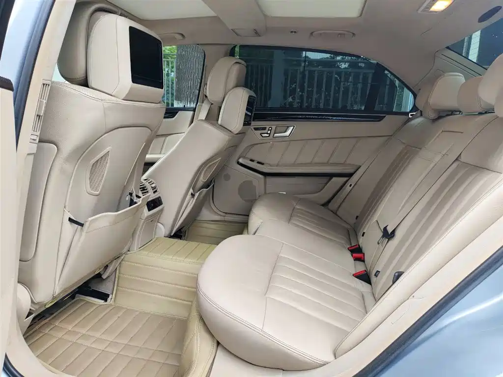 Mercedes-Benz E-Class 2014 — фото 14