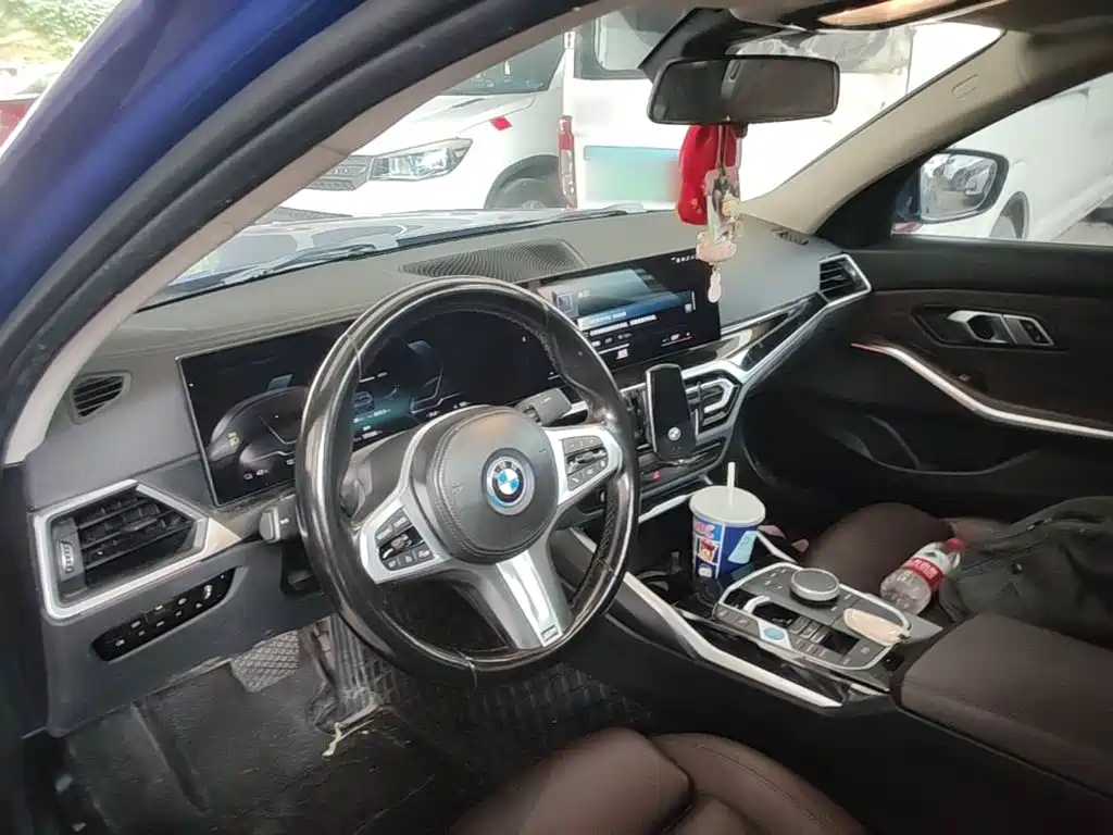 BMW i3 2023 — фото 10