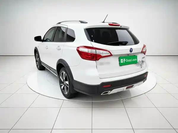 Venucia T70X 2017