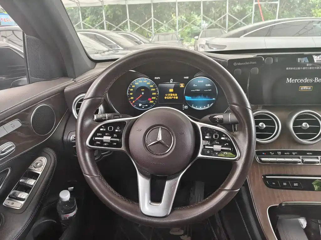 Mercedes-Benz GLC 2020 — фото 17
