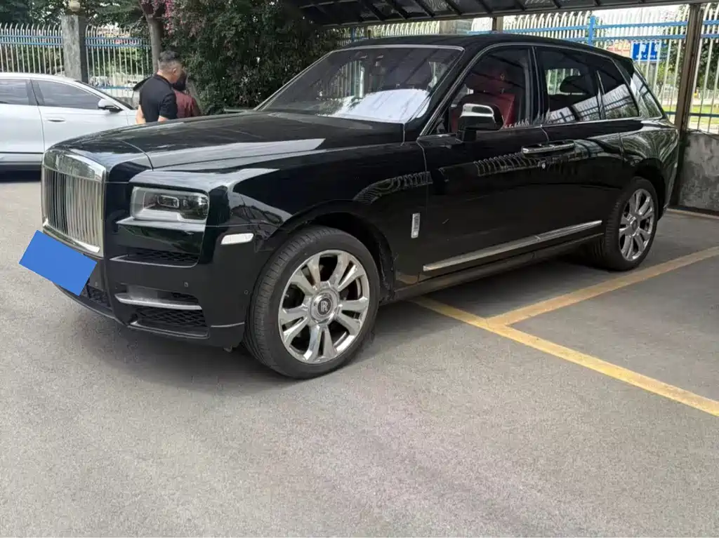 Rolls-Royce Cullinan 2021
