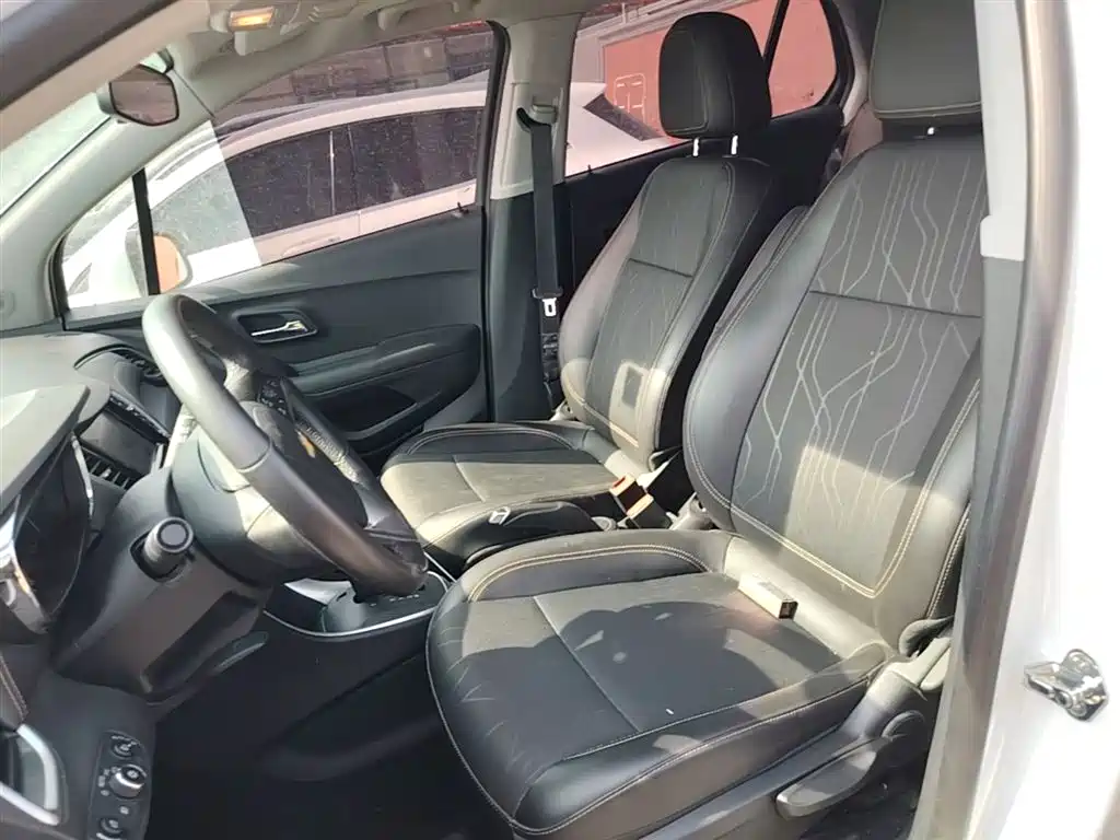 Chevrolet Trax 2017 — фото 11